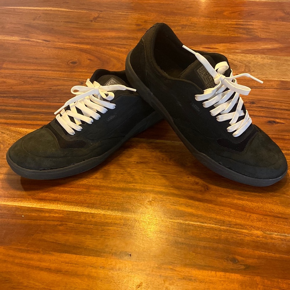 Vans AVE